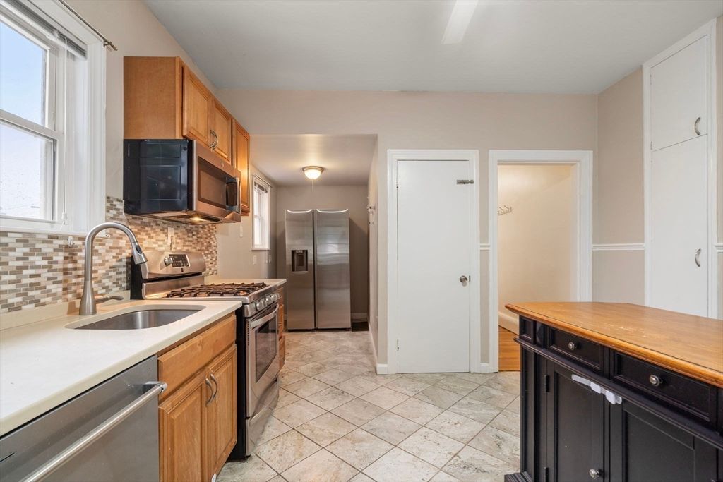 Interior, Kitchen, Stainless Steel Appliances