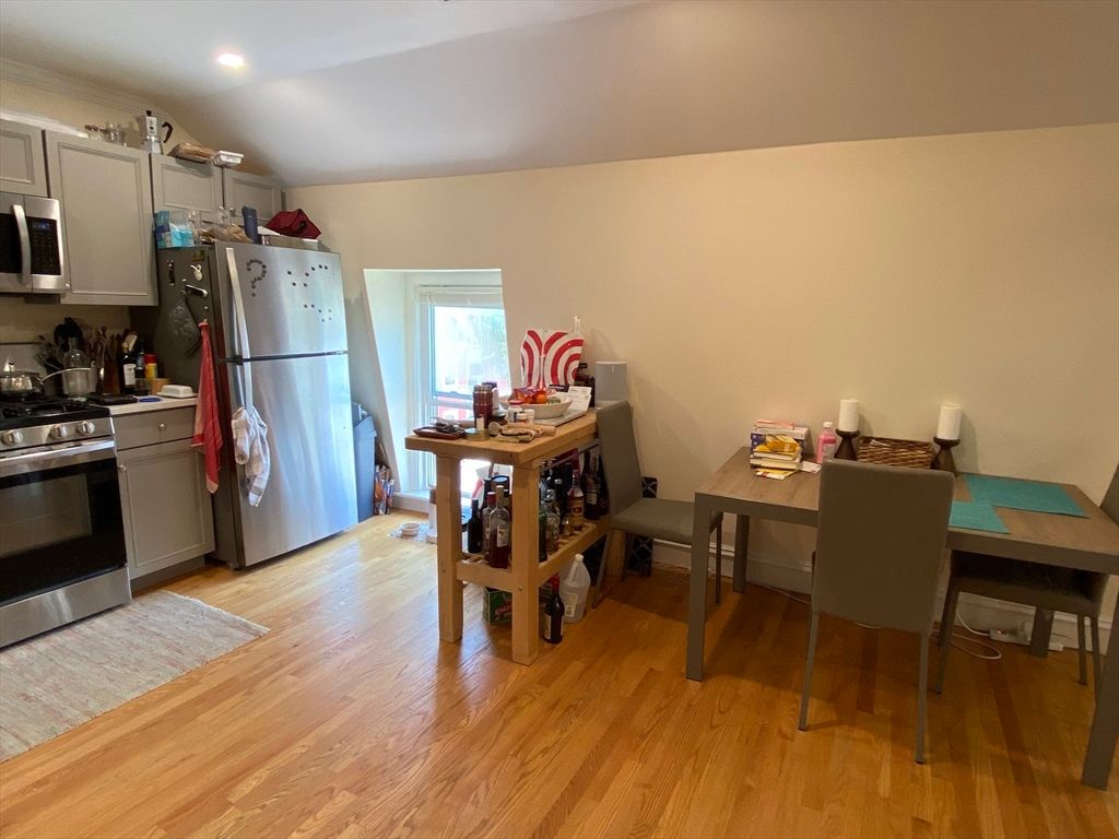 Dining room, Interior, Kitchen, Recessed Lighting, Wood Texture Flooring