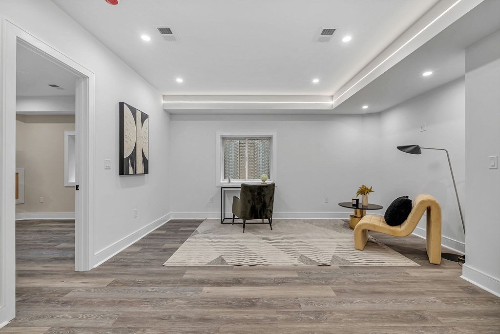 Home Office, Interior, Recessed Lighting, Wood Texture Flooring