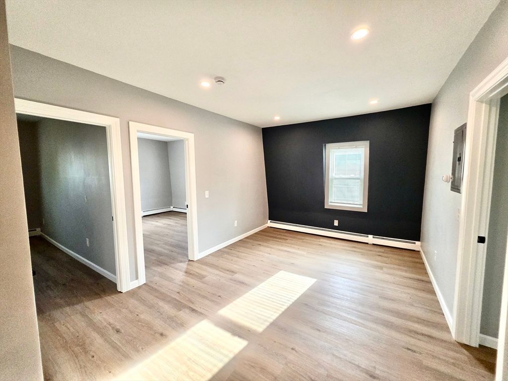 Empty room, Interior, Recessed Lighting, Wood Texture Flooring