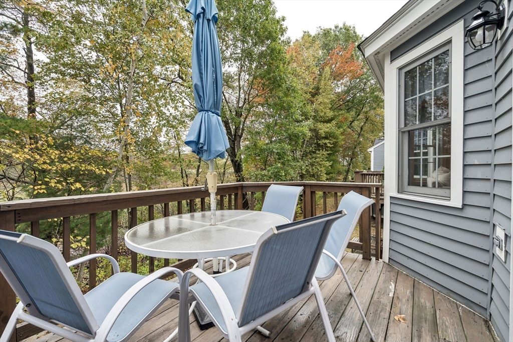 Exterior, Wood Texture Flooring