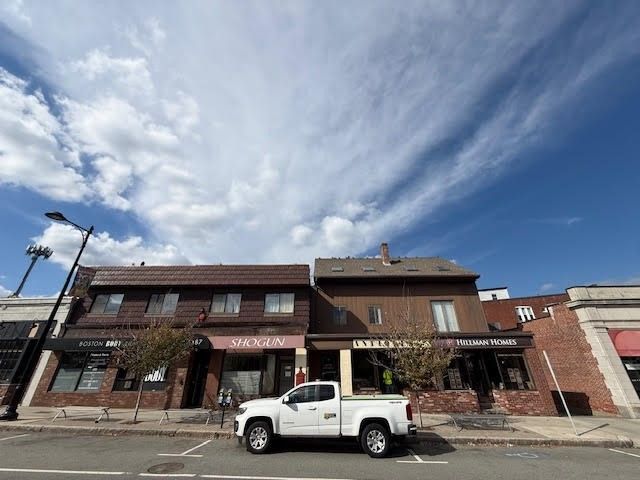 Exterior, Facade, Condo Building