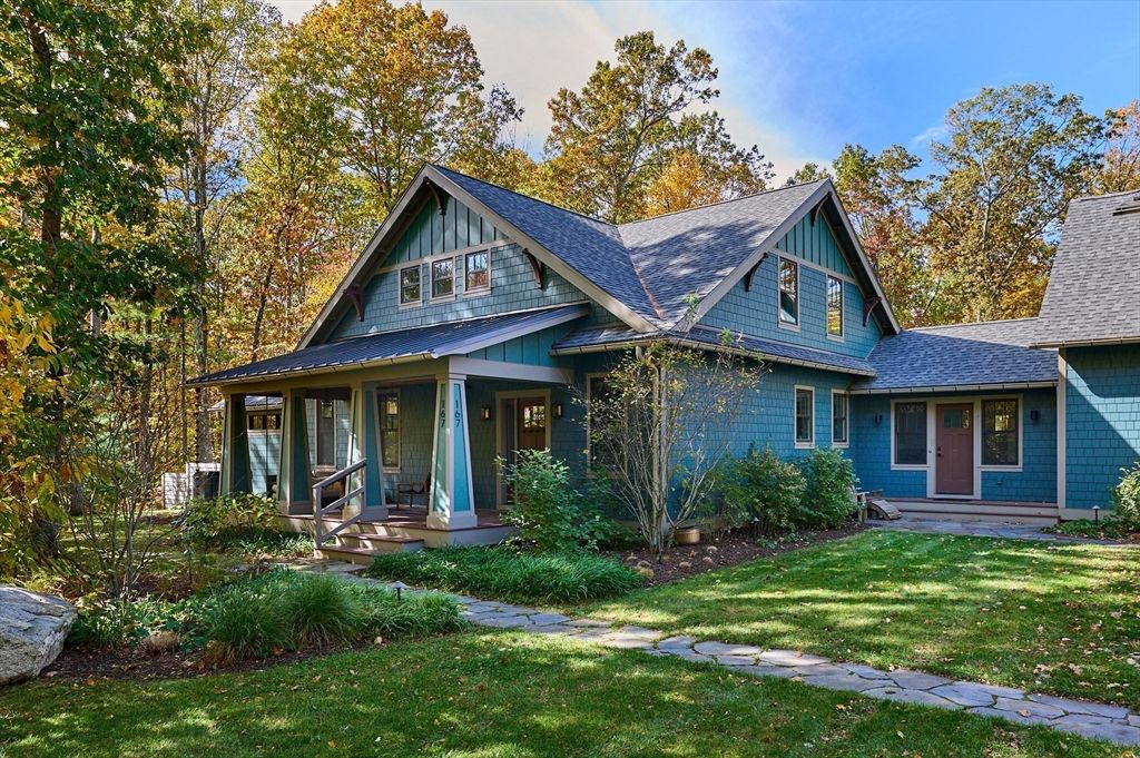 Exterior, Facade, A Frame