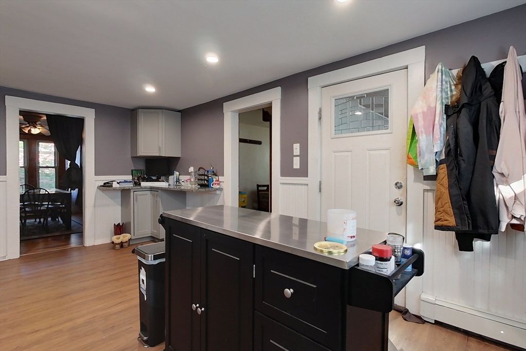 Dining room, Interior, Kitchen, Recessed Lighting, Wood Texture Flooring