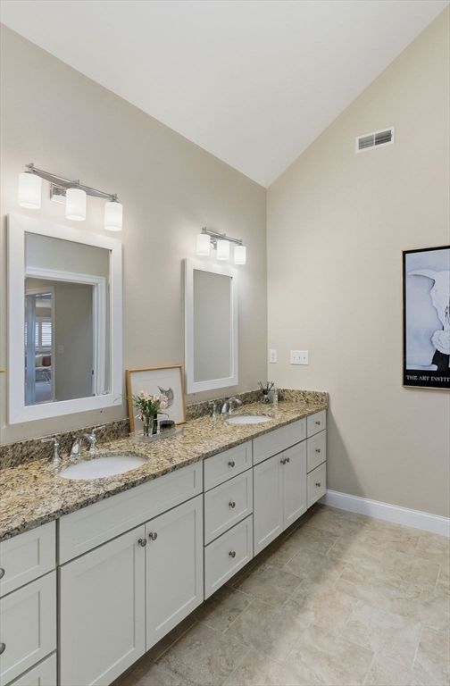 Bathroom, Dual Sink Vanities, Interior