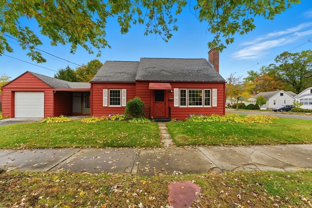 Detached Garage, Exterior, Facade, Cape Cod