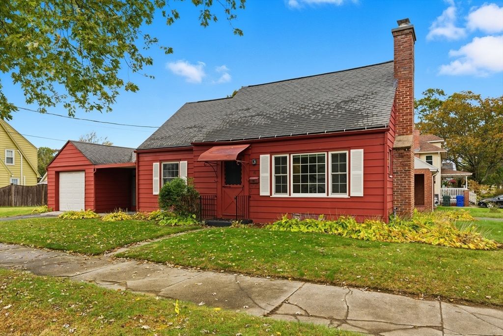 Detached Garage, Exterior, Facade, Cape Cod