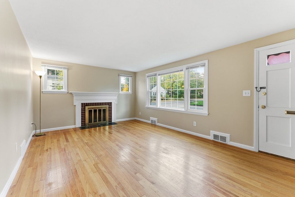 Empty room, Fireplace, Interior, Wood Texture Flooring