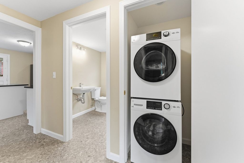 Bathroom, Interior, Utility Closets, Washer