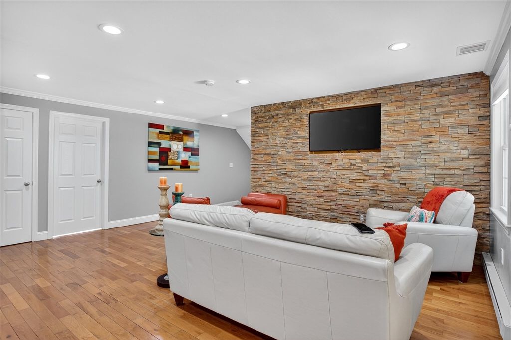 Interior, Living room, Recessed Lighting, Stone Walls, Wood Texture Flooring