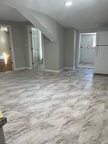 Empty room, Interior, Marble, Recessed Lighting
