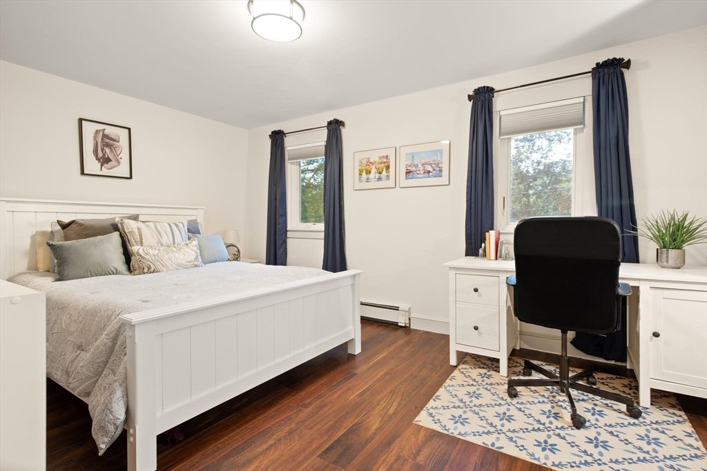 Bedroom, Home Office, Interior, Wood Texture Flooring