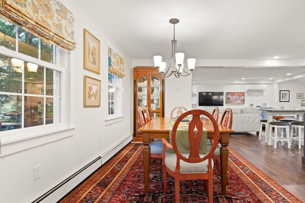 Chandelier, Dining room, Interior, Living room, Recessed Lighting, Wood Texture Flooring