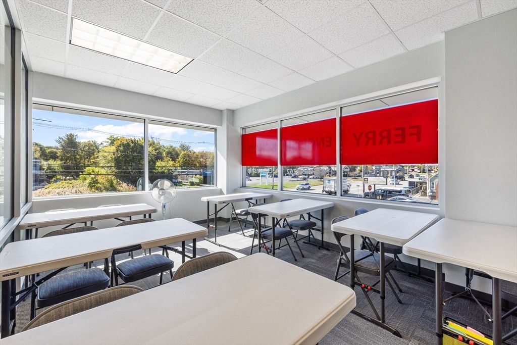 Dining room, Interior