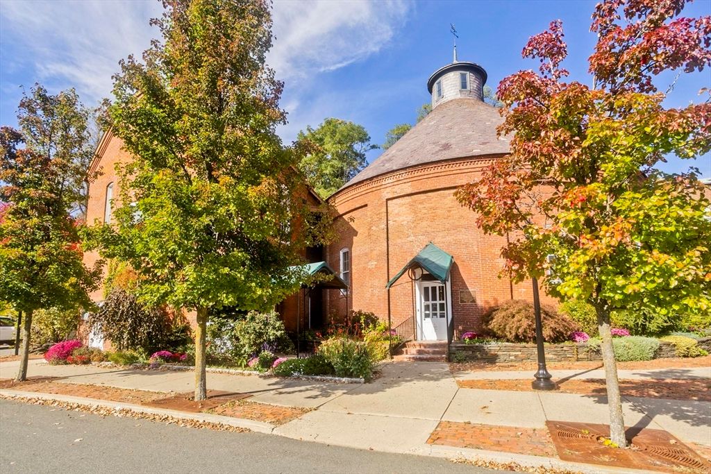 Exterior, Facade, Brick Facade, French Provincial