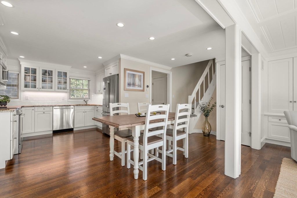 Dining room, Interior, Kitchen, Recessed Lighting, Stainless Steel Appliances, Wood Texture Flooring