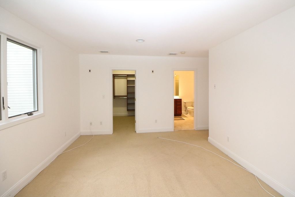 Bathroom, Empty room, Interior, Recessed Lighting