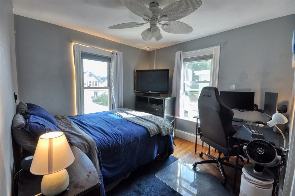 Bedroom, Home Office, Interior, Wood Texture Flooring