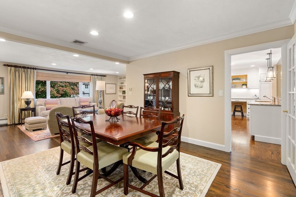 Dining room, Interior, Kitchen, Living room, Pendant Lights, Recessed Lighting, Wood Texture Flooring