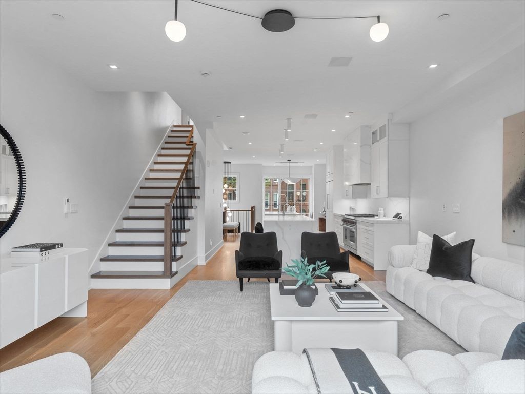 Interior, Kitchen, Living room, Pendant Lights, Recessed Lighting, Wood Texture Flooring