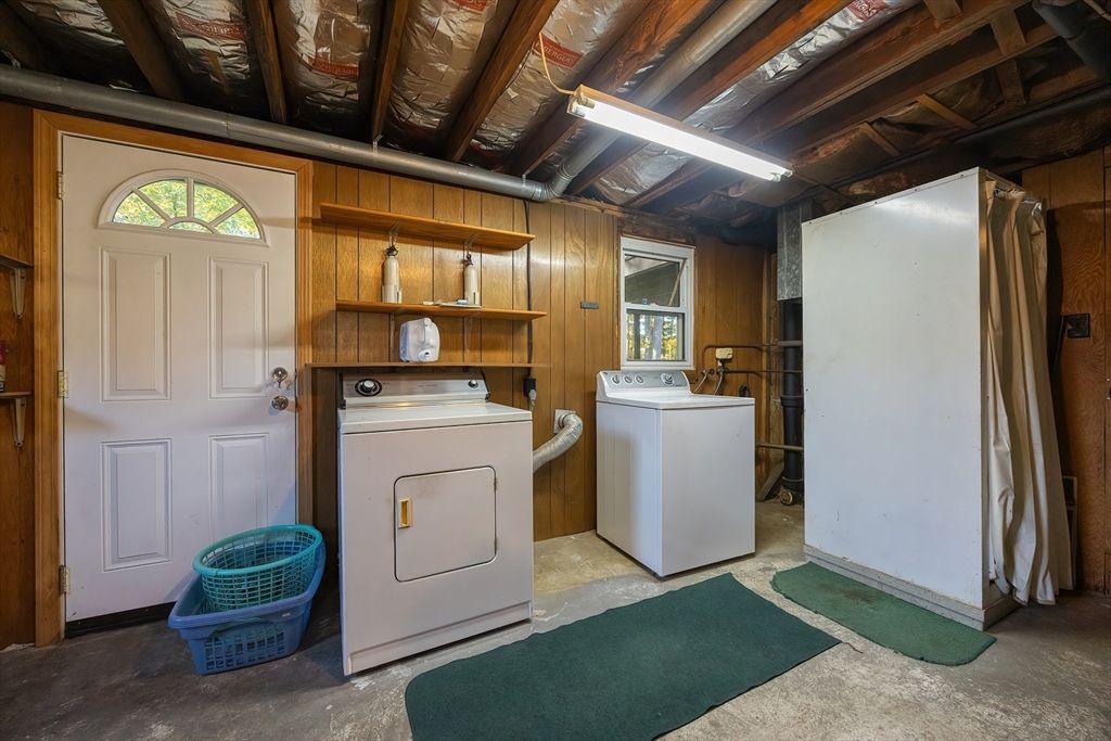 Interior, Washer, Wooden Walls