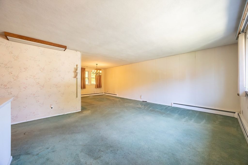 Chandelier, Empty room, Interior