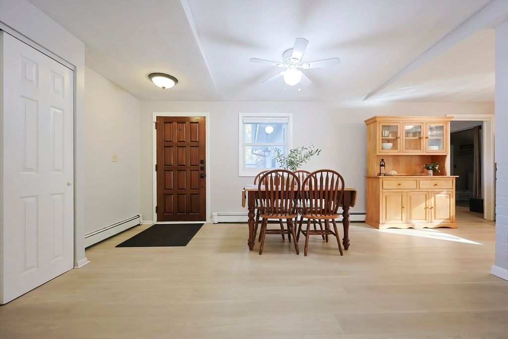 Dining room, Interior, Wood Texture Flooring