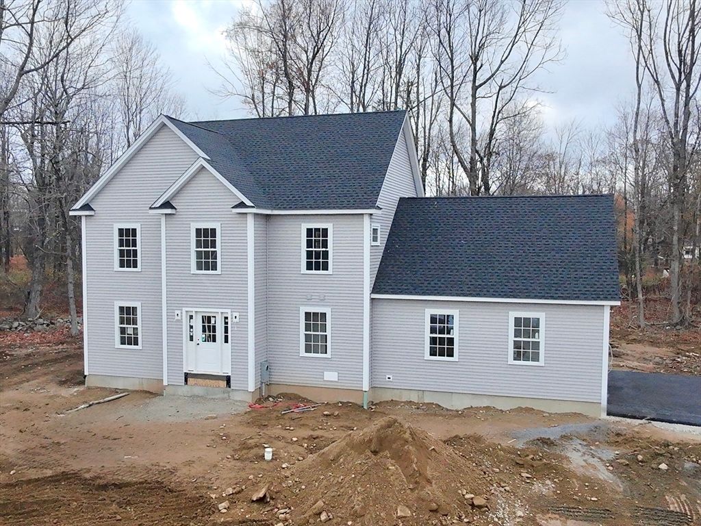 Backyard, Exterior, Facade, Farmhouse