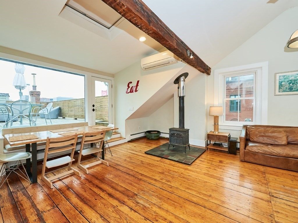 Dining room, Fireplace, Interior, Recessed Lighting, Wood Texture Flooring