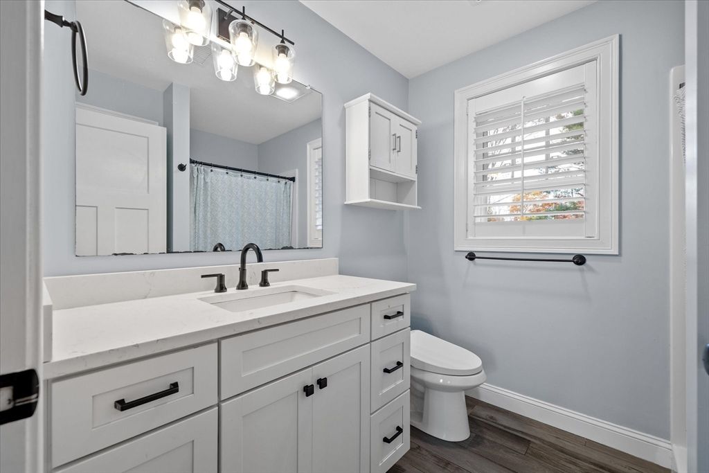 Bathroom, Interior, Wood Texture Flooring
