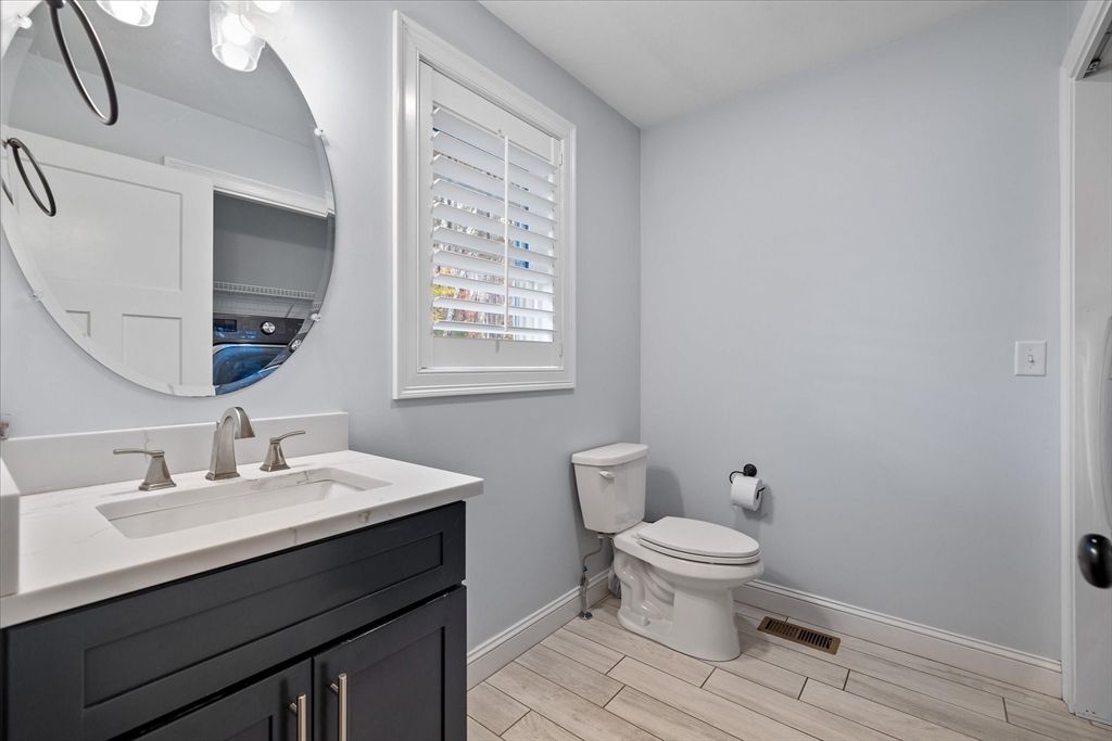 Bathroom, Interior, Wood Texture Flooring
