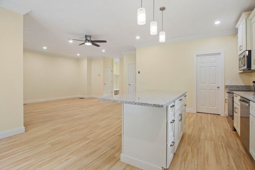 Interior, Kitchen, Pendant Lights, Recessed Lighting, Wood Texture Flooring