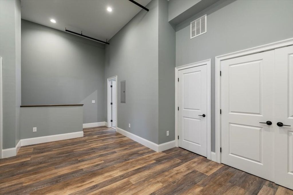 DE Listing image placeholder