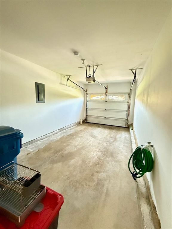 Garage, Interior