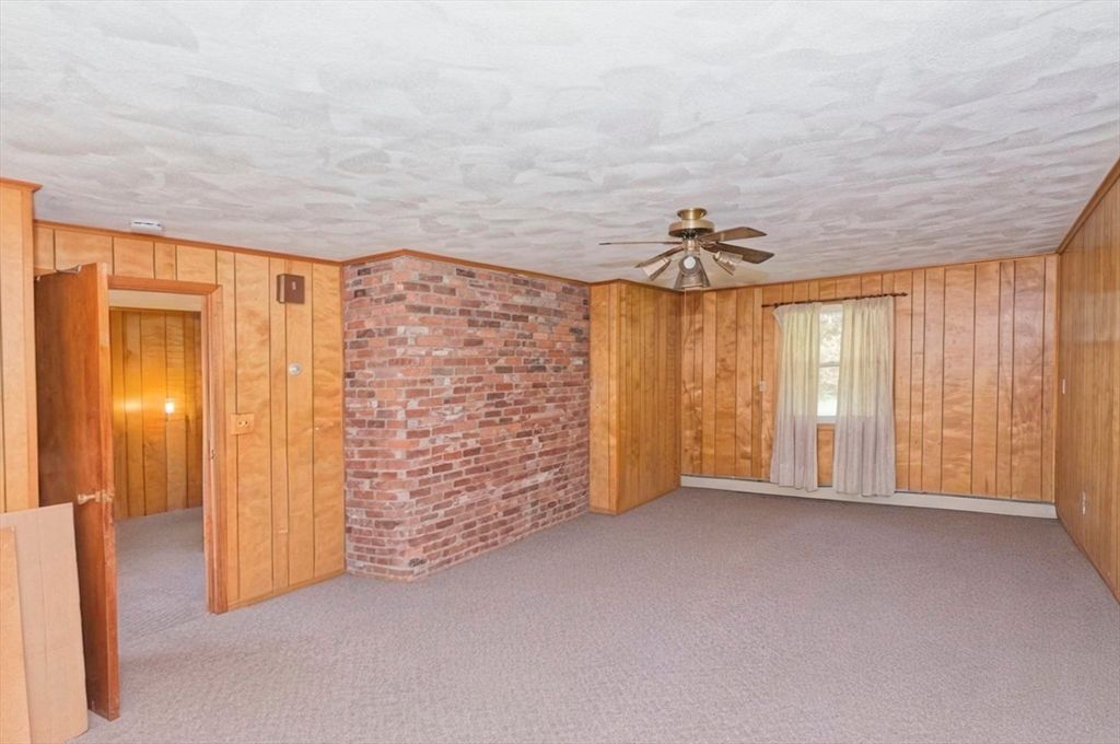 Empty room, Interior, Stone Walls, Wooden Walls