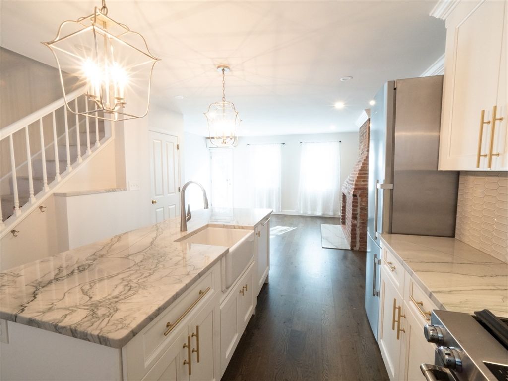 Chandelier, Interior, Kitchen, Recessed Lighting, Wood Texture Flooring