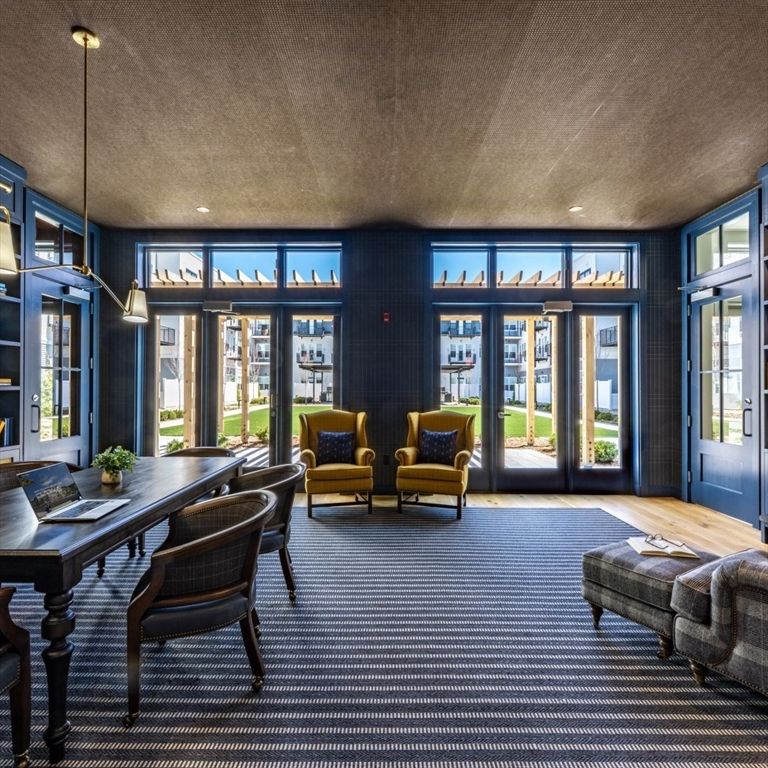 Dining room, Interior, Pendant Lights, Recessed Lighting