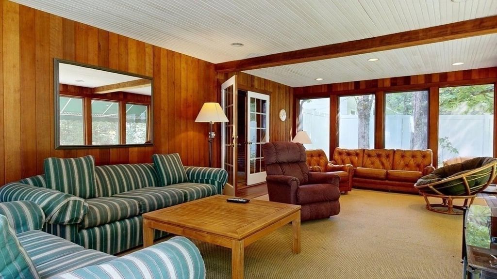 Interior, Living room, Recessed Lighting, Wooden Beams, Wooden Walls
