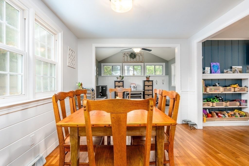 Dining room, Interior, Wood Texture Flooring