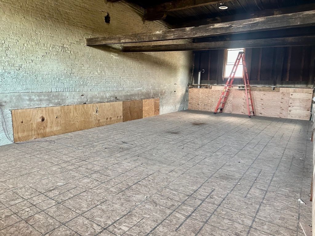 Interior, Wooden Beams