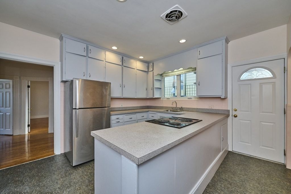 Interior, Kitchen, Recessed Lighting, Wood Texture Flooring