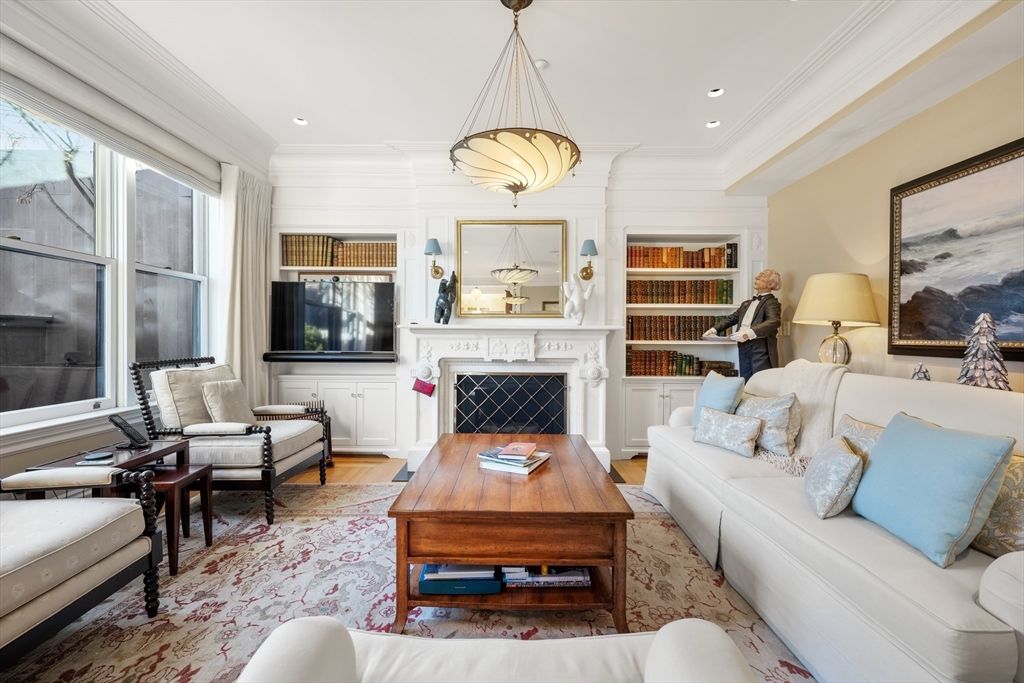 Fireplace, Interior, Living room, Pendant Lights, Recessed Lighting, Wood Texture Flooring