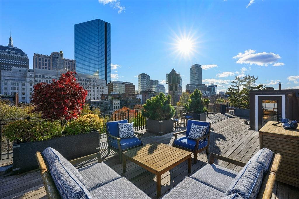 Exterior, Other, Skyline