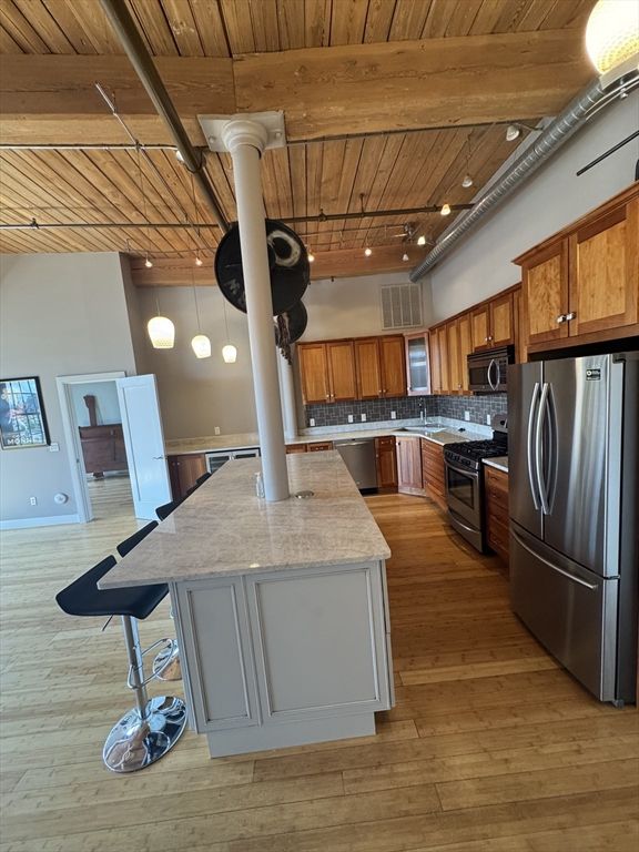 Interior, Kitchen, Pendant Lights, Recessed Lighting, Stainless Steel Appliances, Wooden Beams, Wooden Ceilings, Wood Texture Flooring