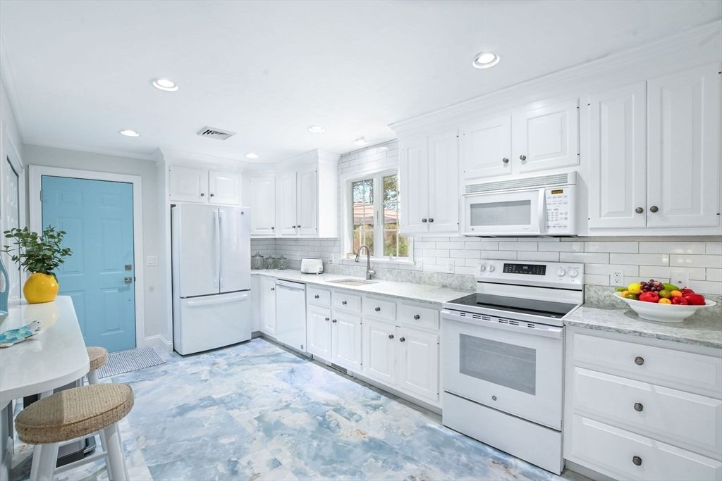 Interior, Kitchen, Marble, Recessed Lighting
