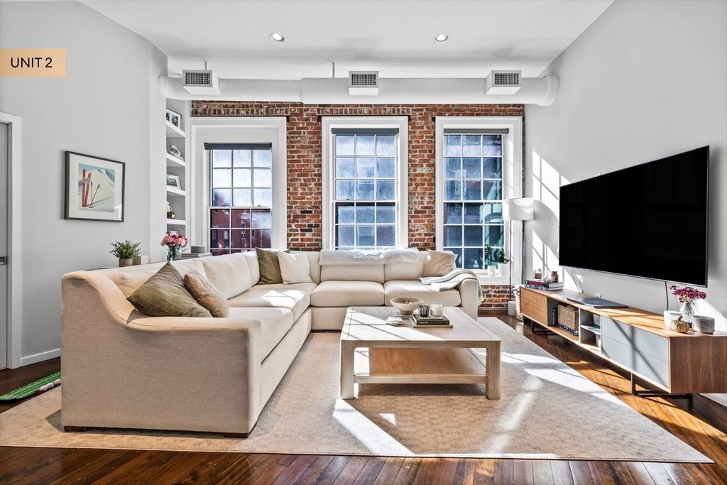 Interior, Living room, Recessed Lighting, Stone Walls, Wood Texture Flooring