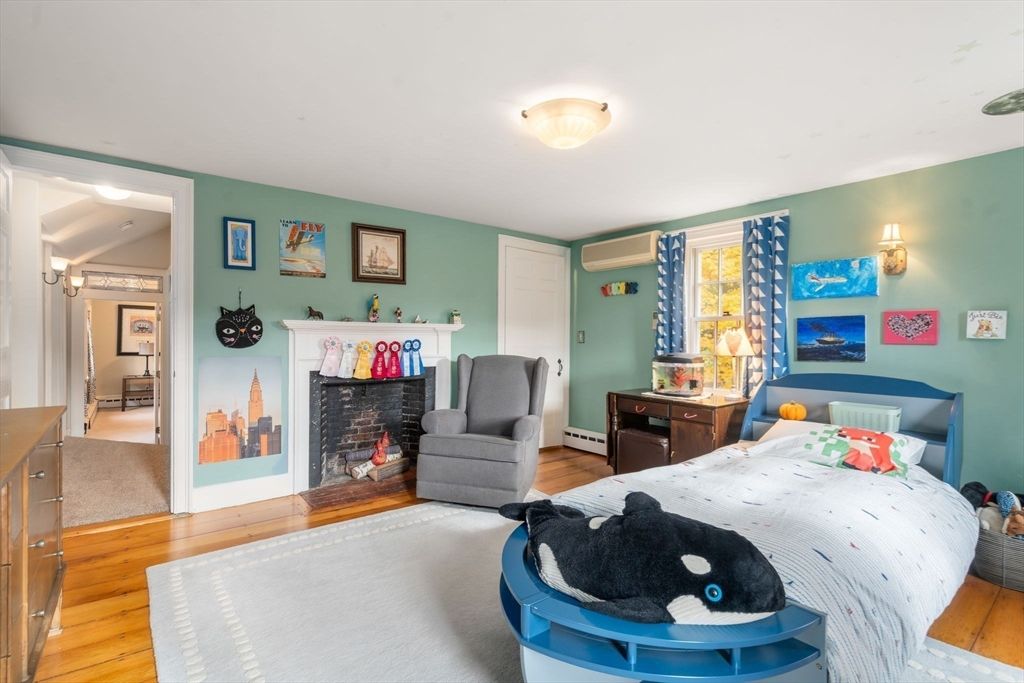 Bedroom, Fireplace, Interior, Wood Texture Flooring