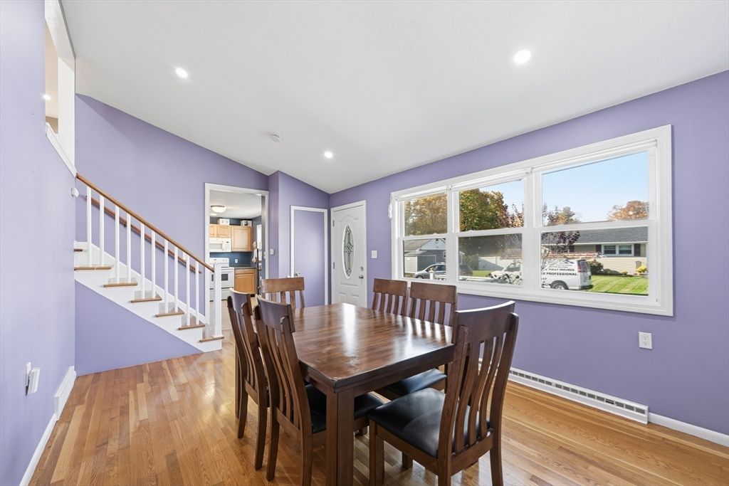 Dining room, Interior, Recessed Lighting, Wood Texture Flooring