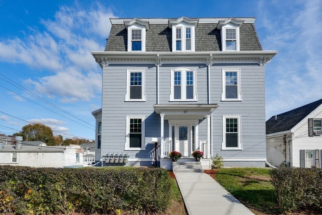 Exterior, Facade, Georgian