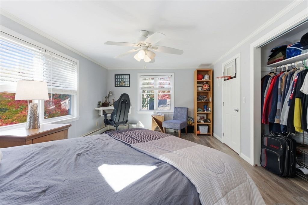 Bedroom, Home Office, Interior, Wood Texture Flooring